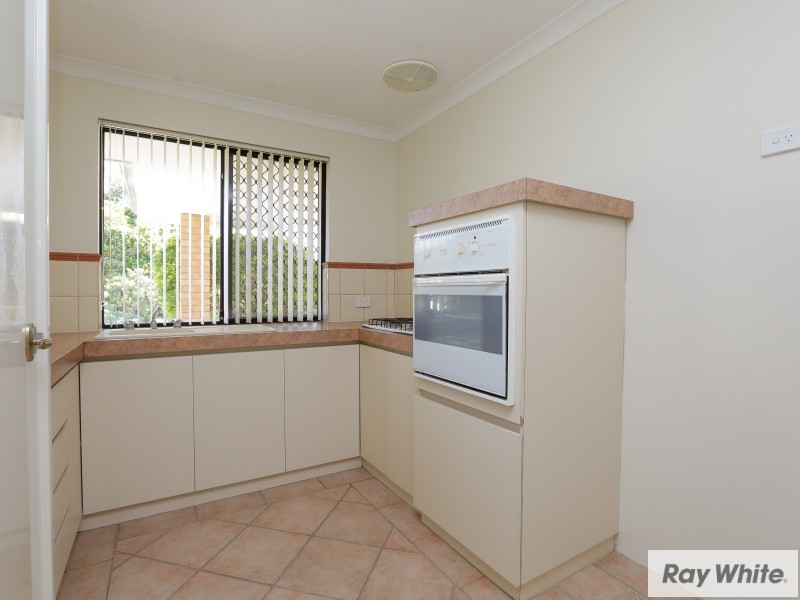 1/11 Wellington Street, Queens Park WA 6107