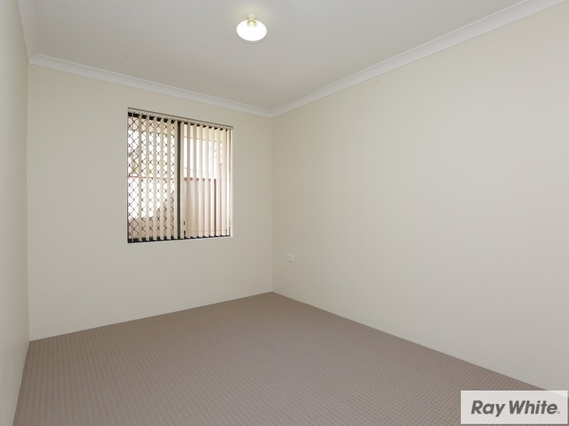 1/11 Wellington Street, Queens Park WA 6107