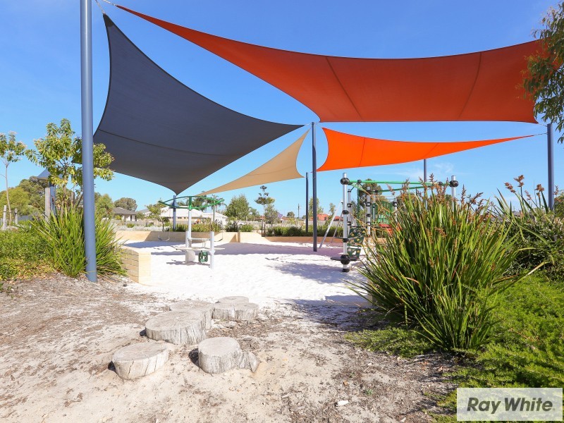 1/11 Wellington Street, Queens Park WA 6107