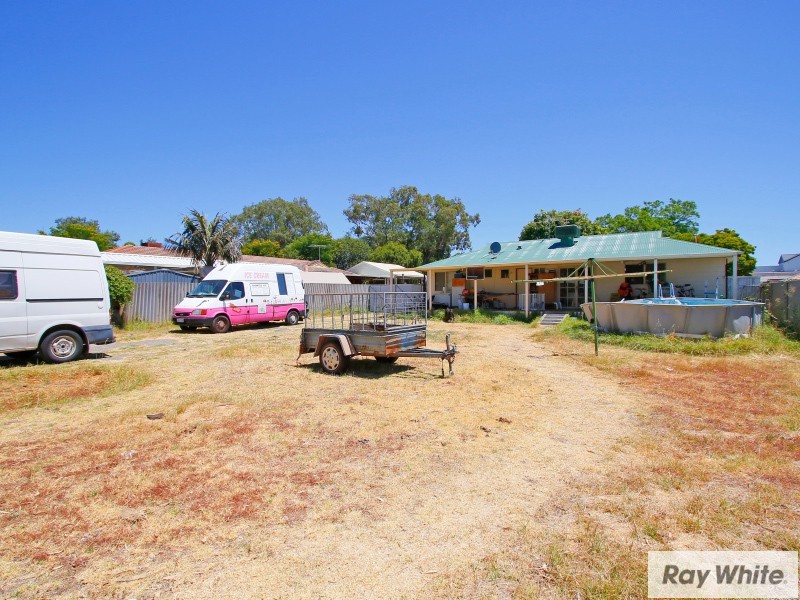 42 Astley Street, Gosnells WA 6110