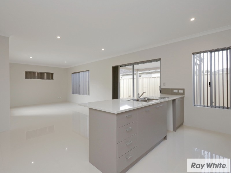 2/46 Marriamup St, Cannington WA 6107