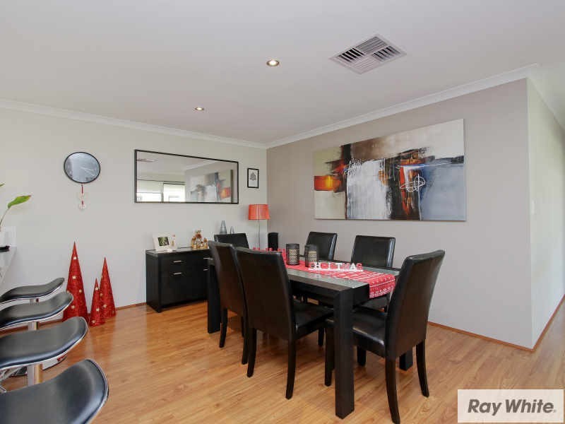 9 Glenariff Bvd, Canning Vale WA 6155