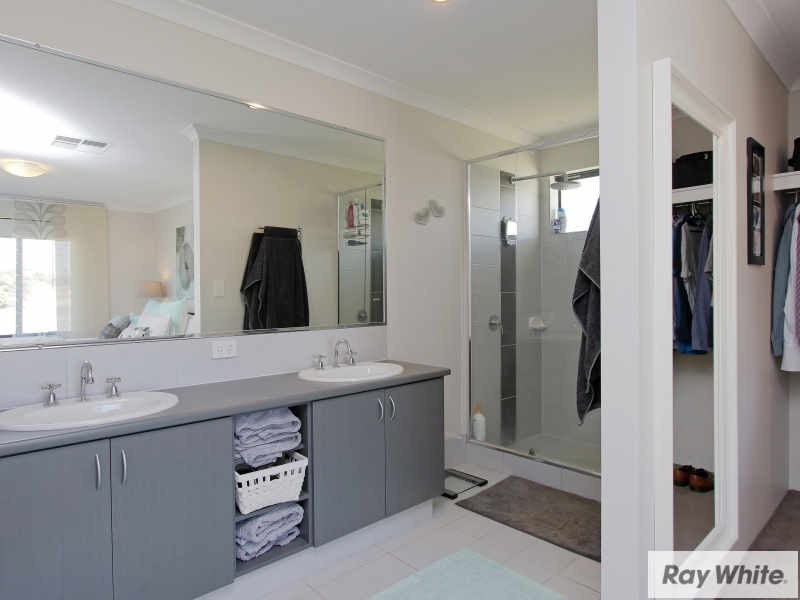 9 Glenariff Bvd, Canning Vale WA 6155
