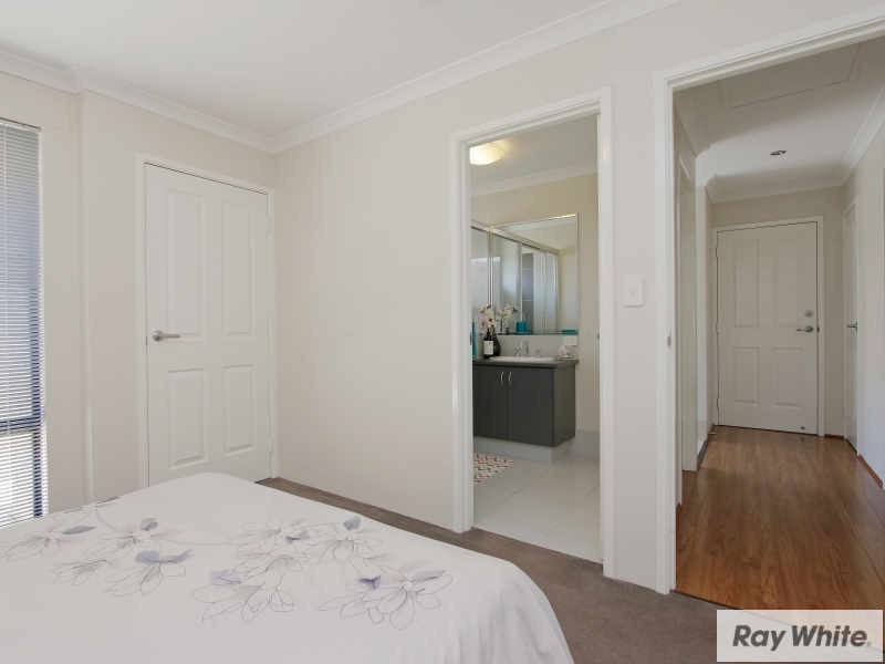 9 Glenariff Bvd, Canning Vale WA 6155