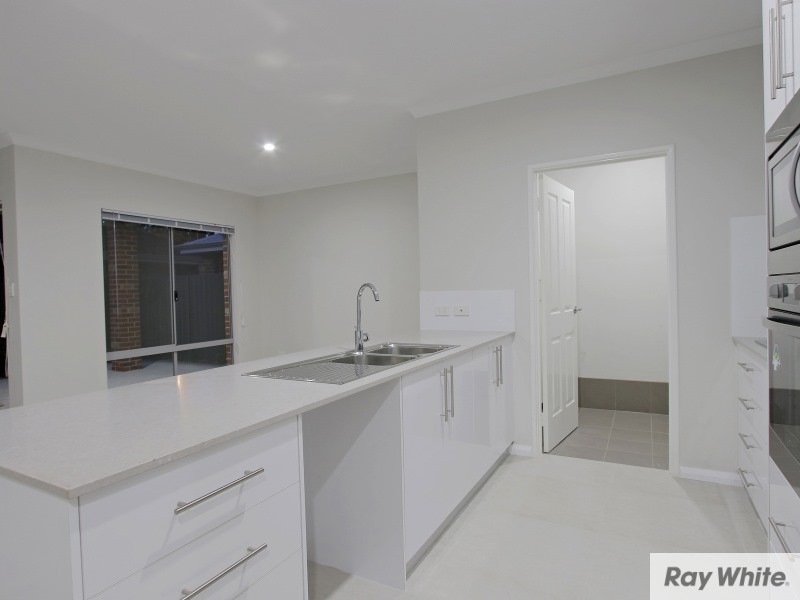 2/203 Hicks Street, Gosnells WA 6110