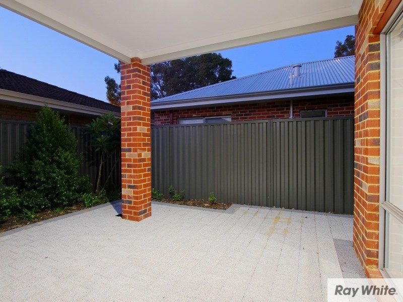 2/203 Hicks Street, Gosnells WA 6110