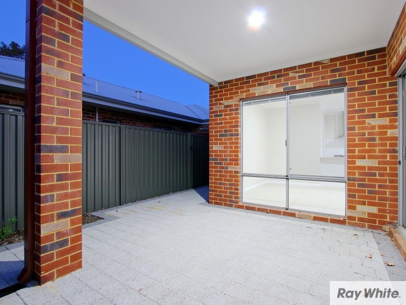 2/203 Hicks Street, Gosnells WA 6110