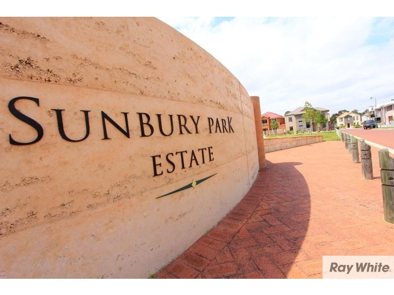 12 Plomarion Rise, Victoria Park WA 6100