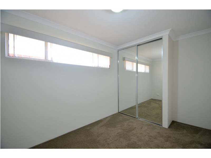 120C Thomas Street, Queens Park WA 6107