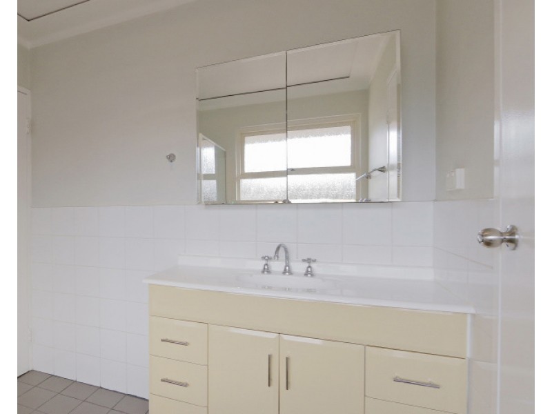 12 Ivers Court, Langford WA 6147