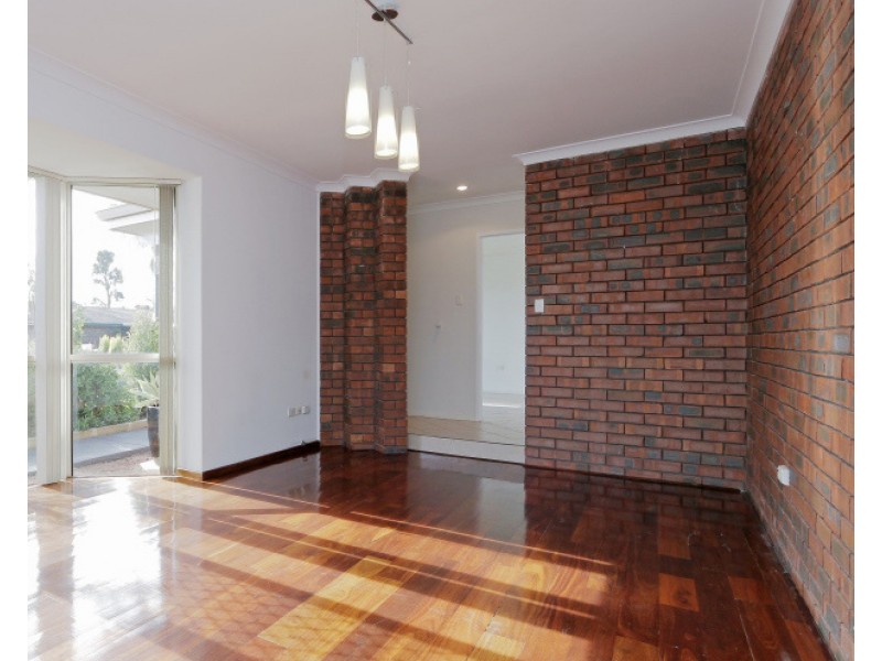 12 Ivers Court, Langford WA 6147