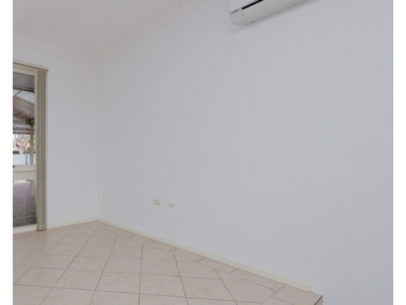 12 Ivers Court, Langford WA 6147