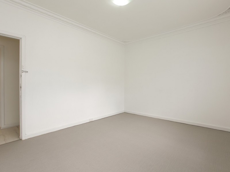 15 Liege Street, Cannington WA 6107