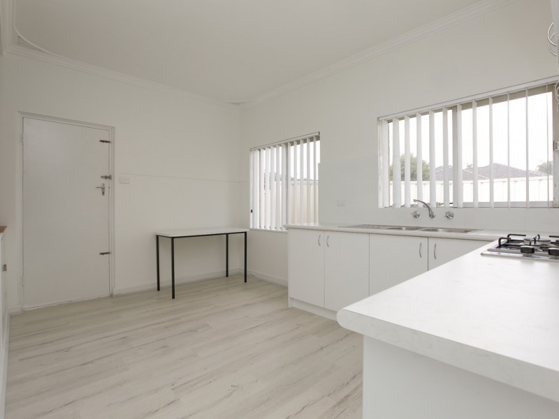 15 Liege Street, Cannington WA 6107