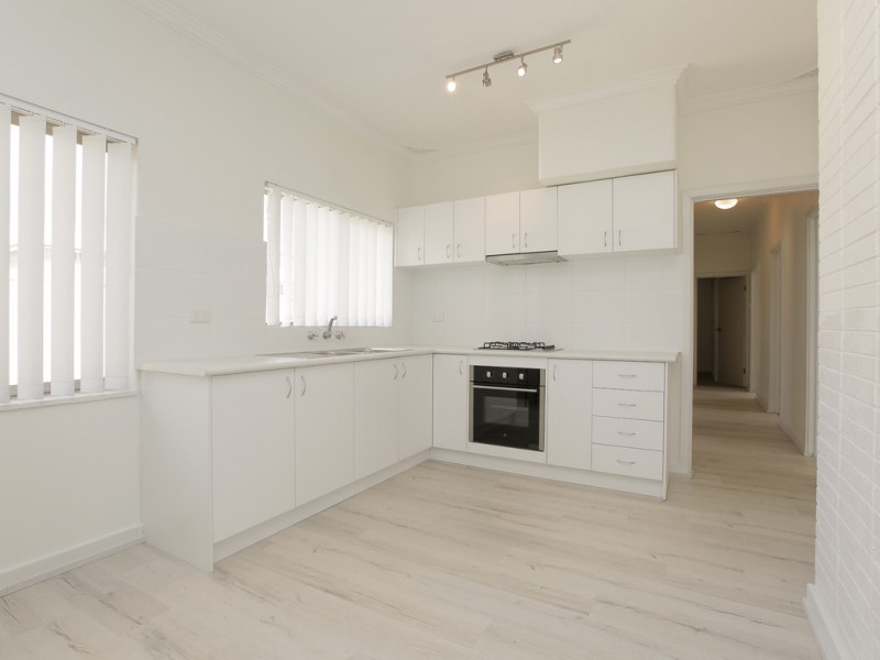 15 Liege Street, Cannington WA 6107