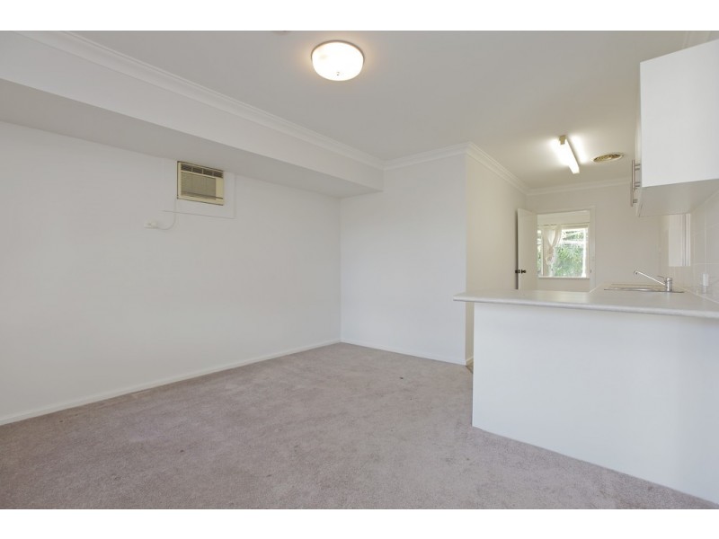 31 Vahland Ave, Riverton WA 6148