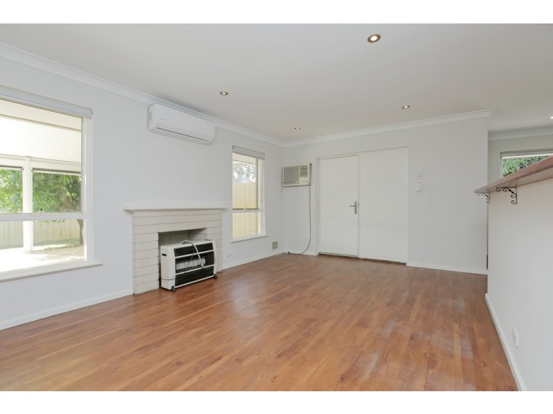 31 Vahland Ave, Riverton WA 6148