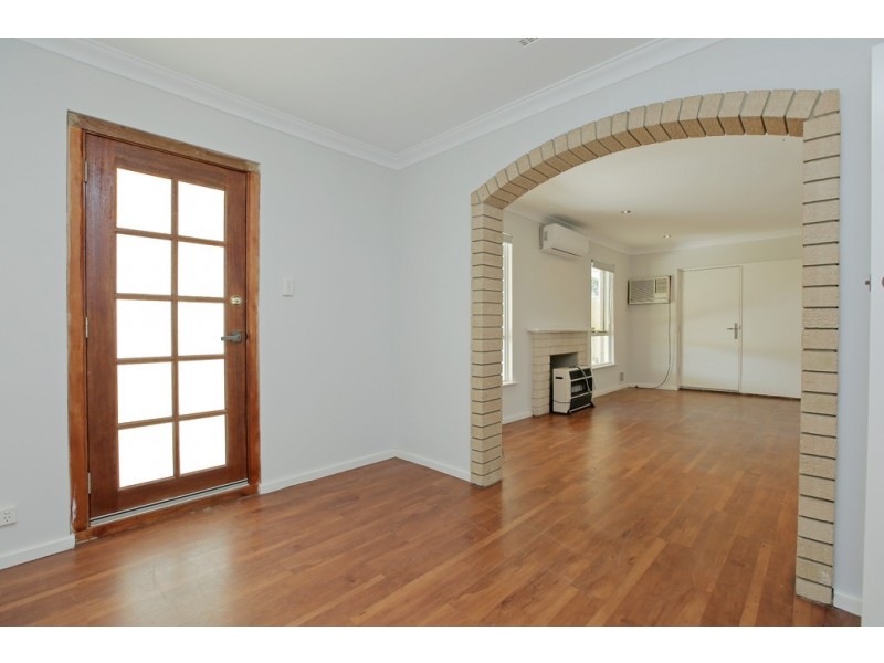 31 Vahland Ave, Riverton WA 6148