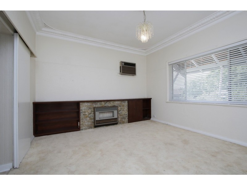 1/11 Pitt Street, St James WA 6102