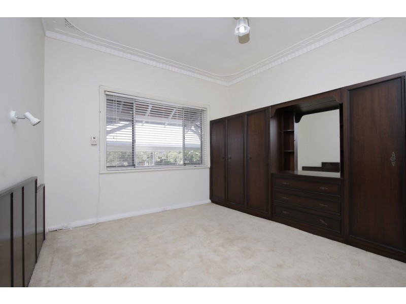 1/11 Pitt Street, St James WA 6102