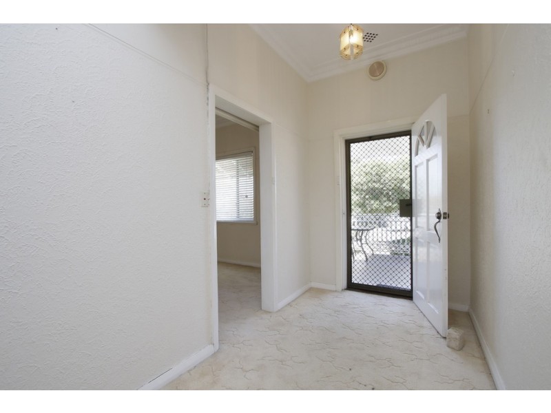 1/11 Pitt Street, St James WA 6102