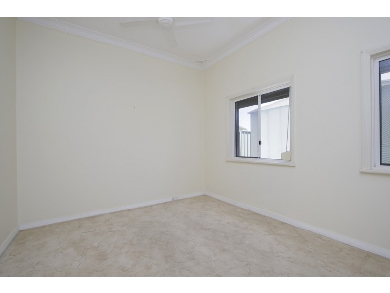 1/11 Pitt Street, St James WA 6102
