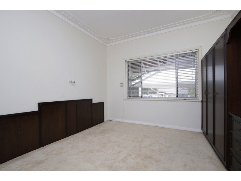 1/11 Pitt Street, St James WA 6102