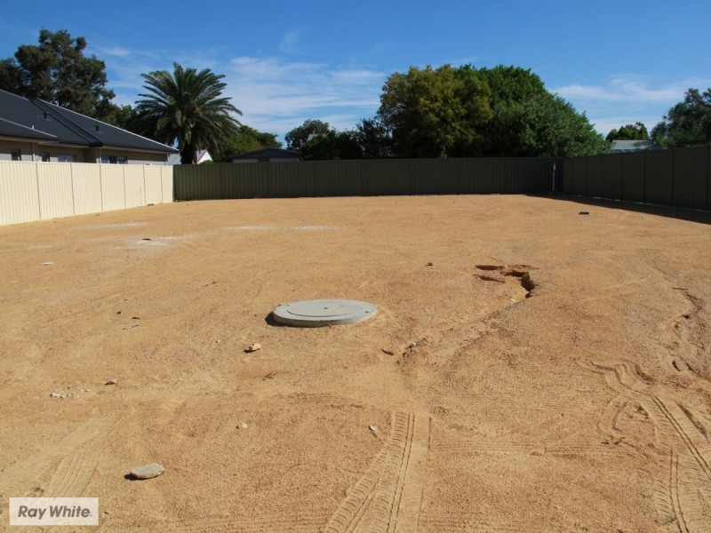 28 Farnaby Lane, Beckenham WA 6107