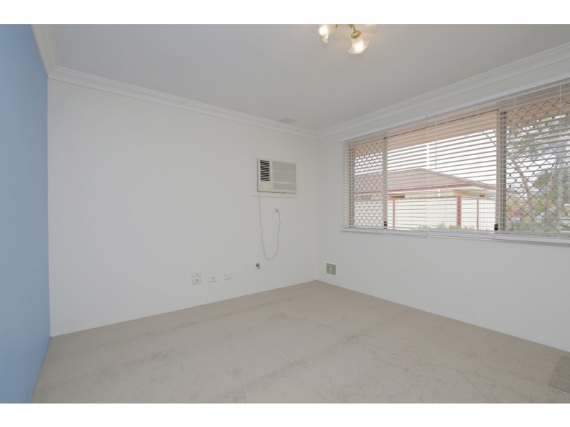 9/6 Lansing Street, Queens Park WA 6107