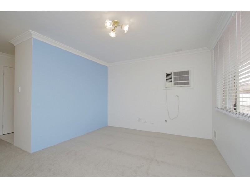 9/6 Lansing Street, Queens Park WA 6107