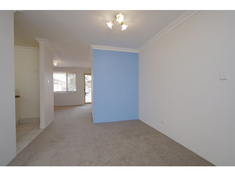9/6 Lansing Street, Queens Park WA 6107