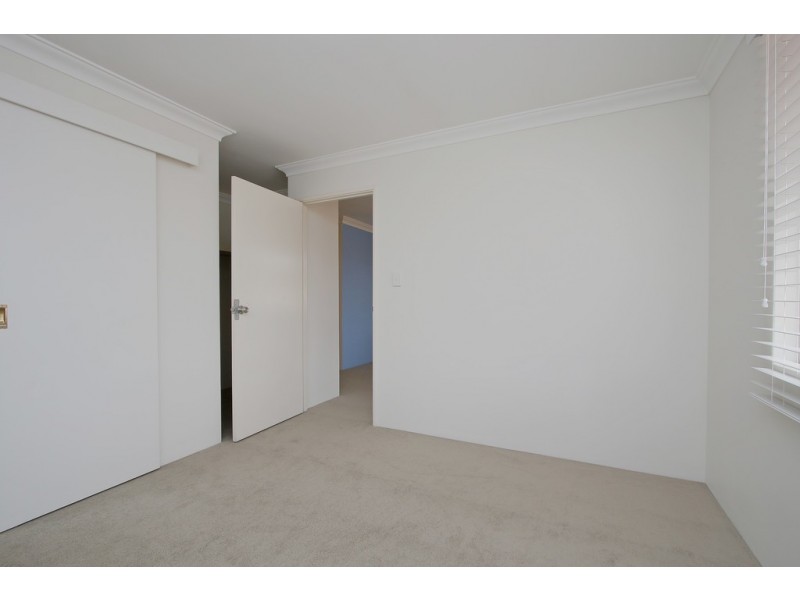 9/6 Lansing Street, Queens Park WA 6107