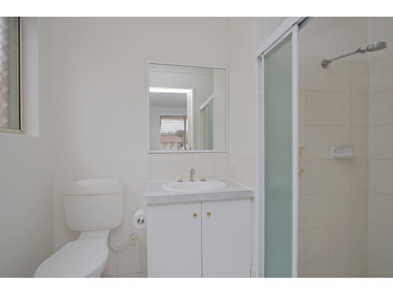 9/6 Lansing Street, Queens Park WA 6107