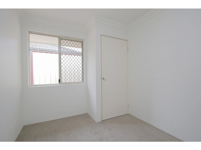 9/6 Lansing Street, Queens Park WA 6107