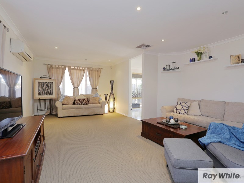 28 Torenia Way, Yangebup WA 6164