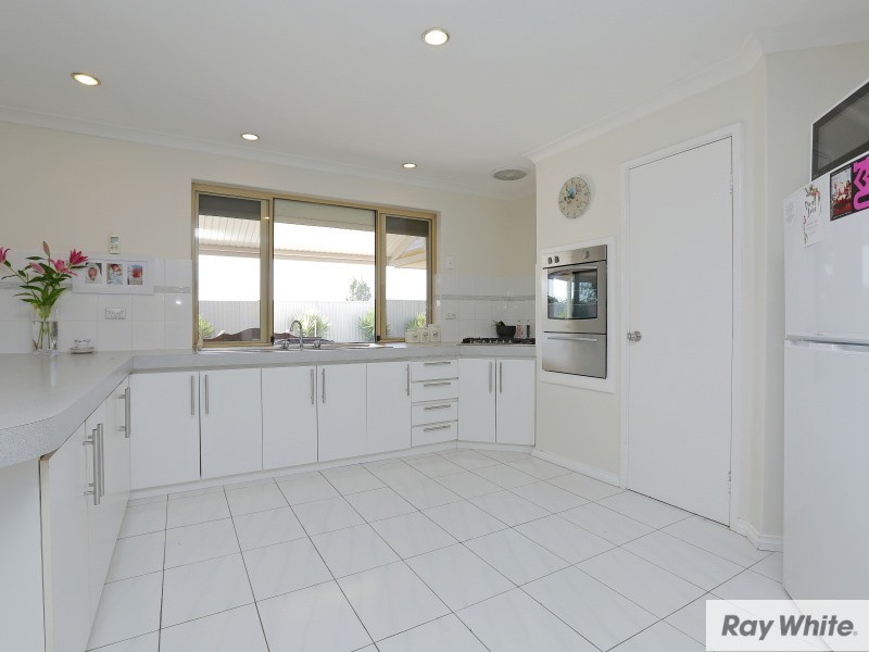28 Torenia Way, Yangebup WA 6164