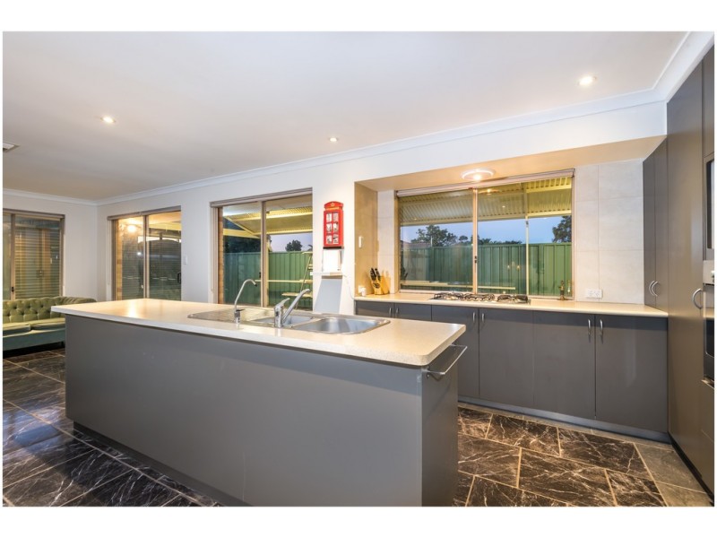 9 Bush Close, Beckenham WA 6107