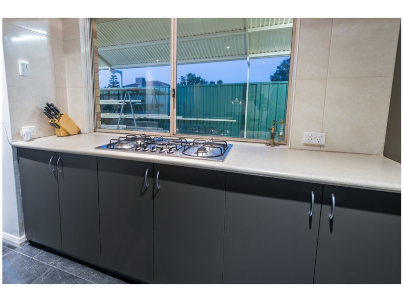 9 Bush Close, Beckenham WA 6107
