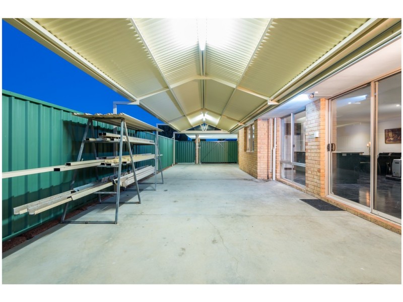 9 Bush Close, Beckenham WA 6107