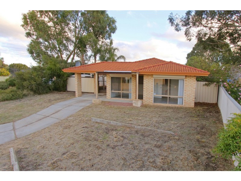 4 Akma Court, Maddington WA 6109