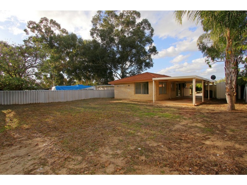 4 Akma Court, Maddington WA 6109