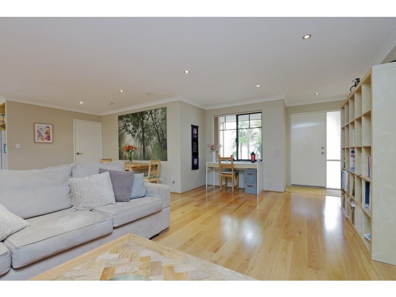 2/126 Oats Street, Carlisle WA 6101