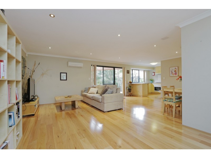 2/126 Oats Street, Carlisle WA 6101