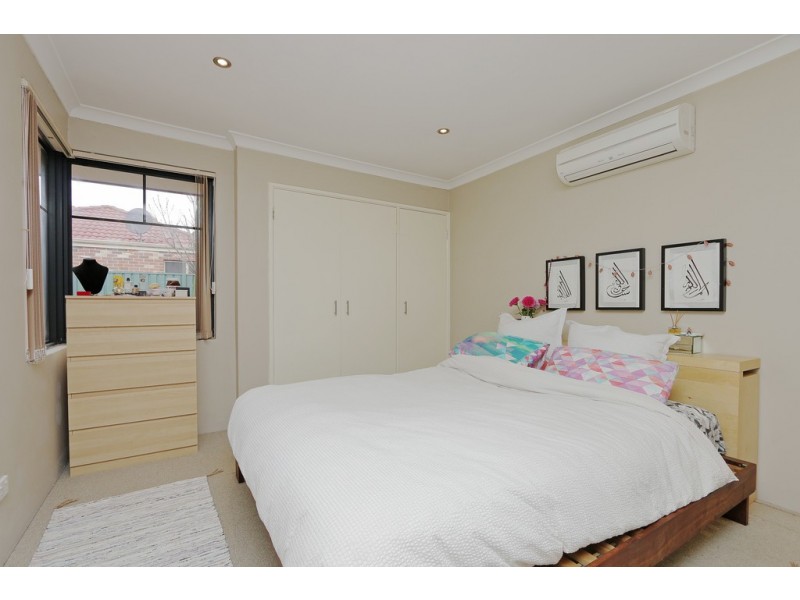 2/126 Oats Street, Carlisle WA 6101