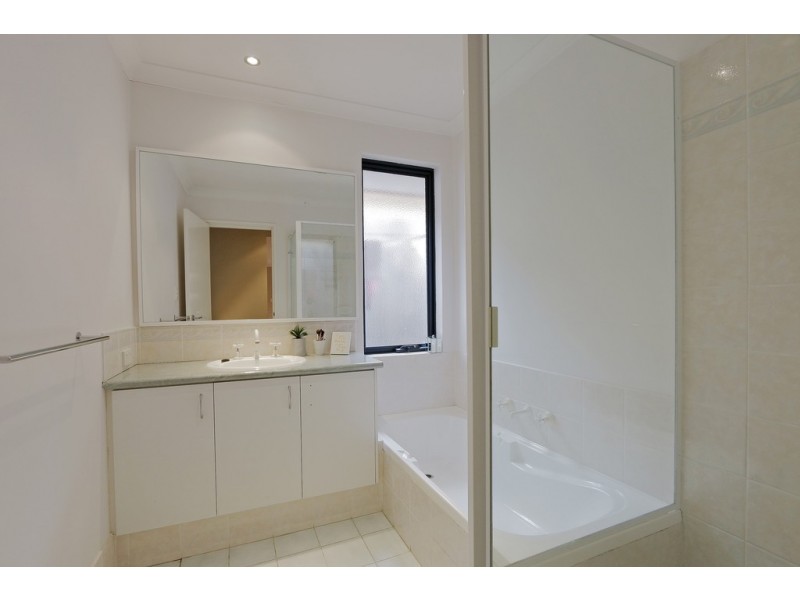 2/126 Oats Street, Carlisle WA 6101