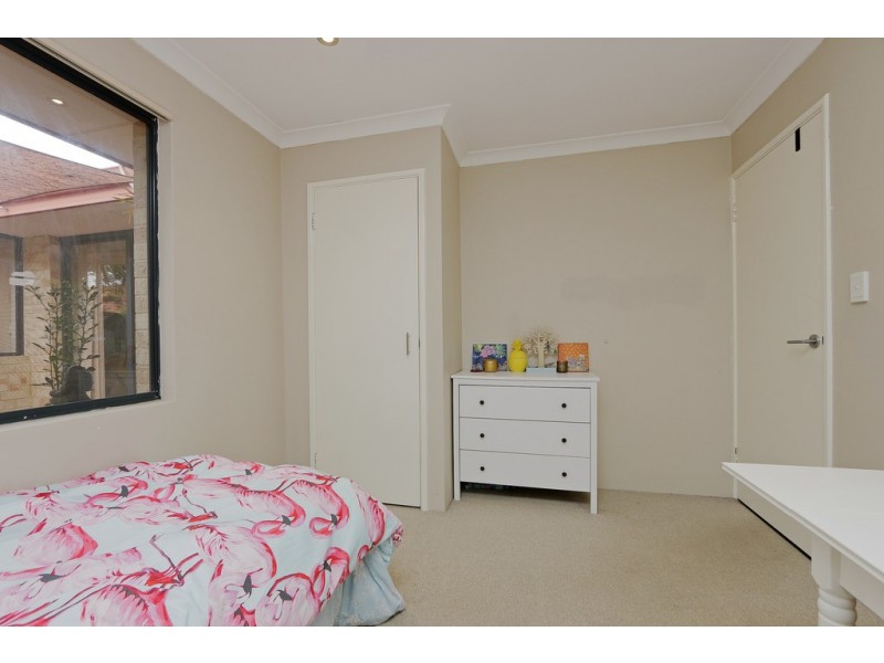 2/126 Oats Street, Carlisle WA 6101