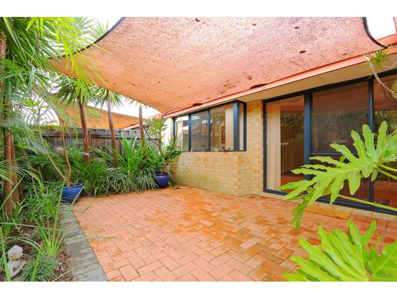 2/126 Oats Street, Carlisle WA 6101