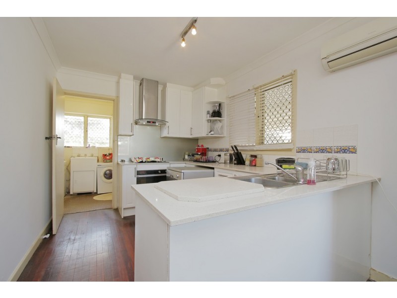 6 Stretton Way, Kenwick WA 6107