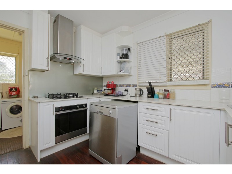 6 Stretton Way, Kenwick WA 6107