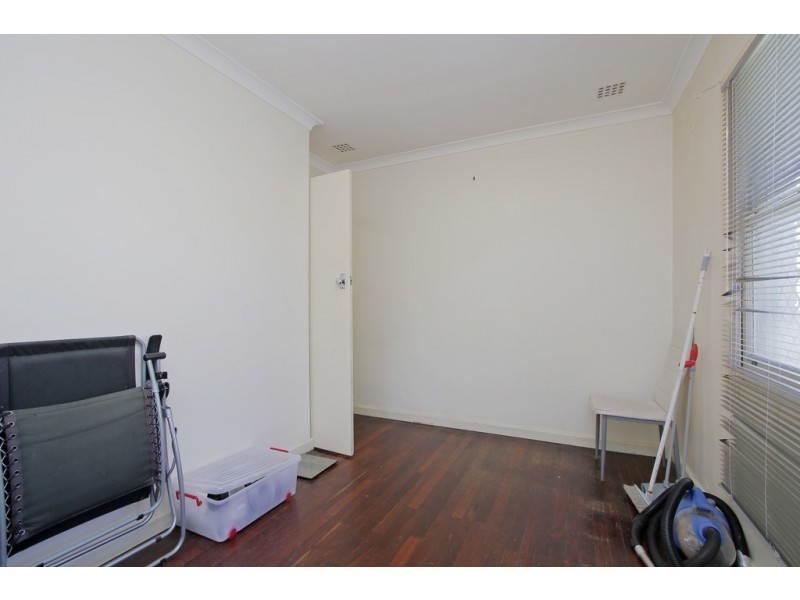 6 Stretton Way, Kenwick WA 6107